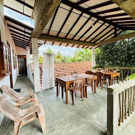Sanithu Homestay And Villa Galle Exteriör bild